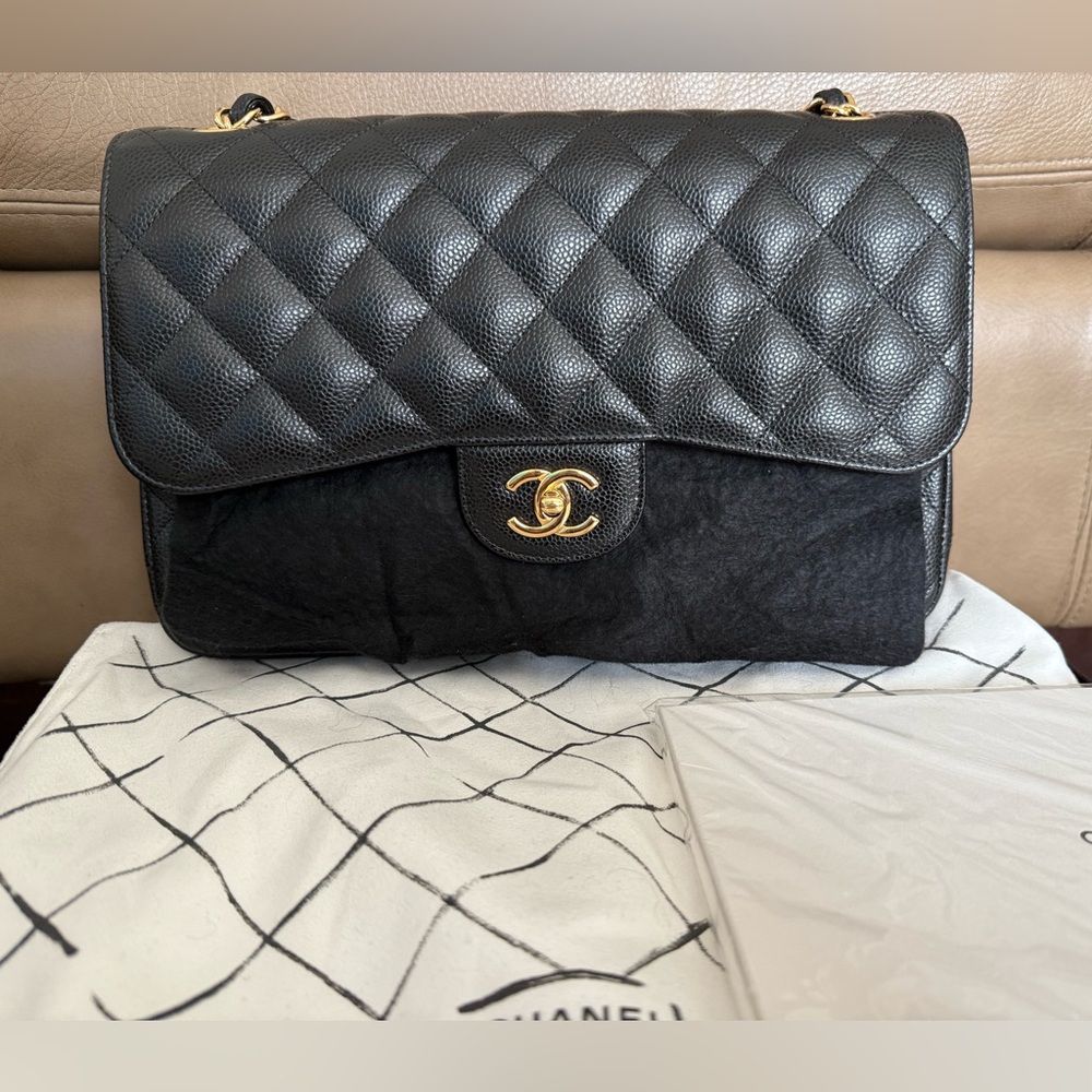 Chanel Large Classic Quilted Caviar Handbag Black/Burgundy Never Worn